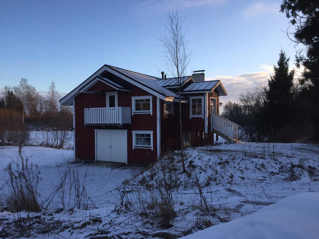 Villa Tuomiranta Sannas Екстер'єр фото